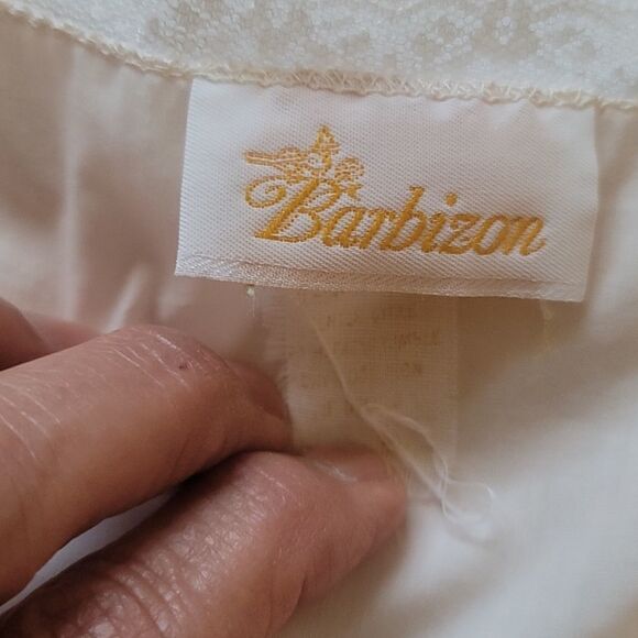 Barbizon vintage nightgown medium. - Picture 4 of 7